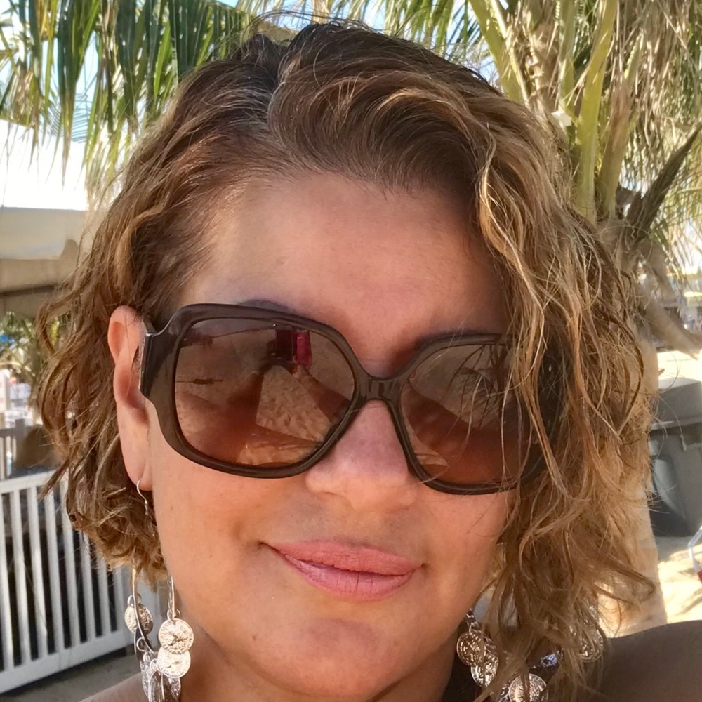 Meet your Posher, Jacqueline